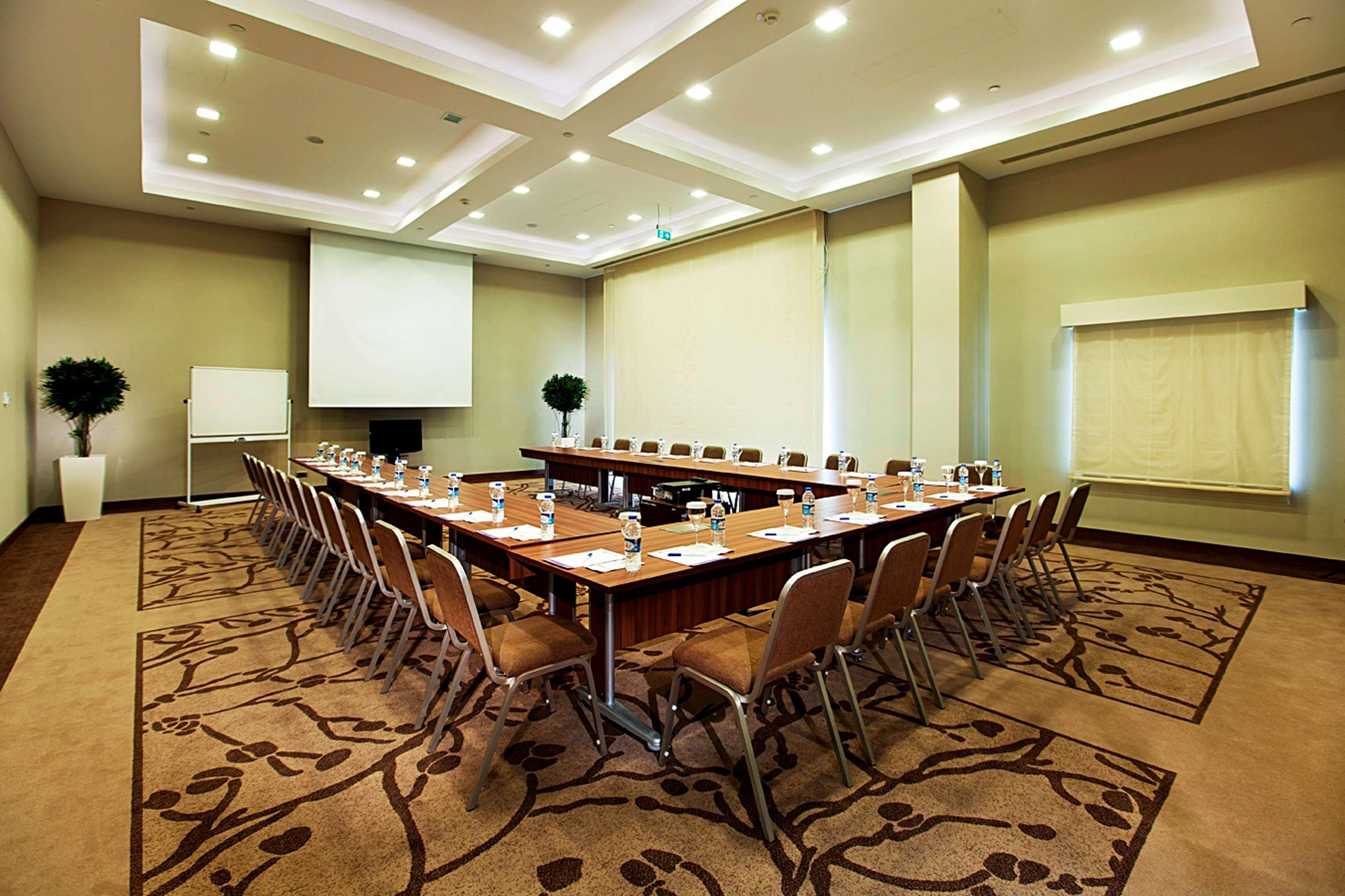 Hilton Garden Inn Sanlıurfa Instalações foto